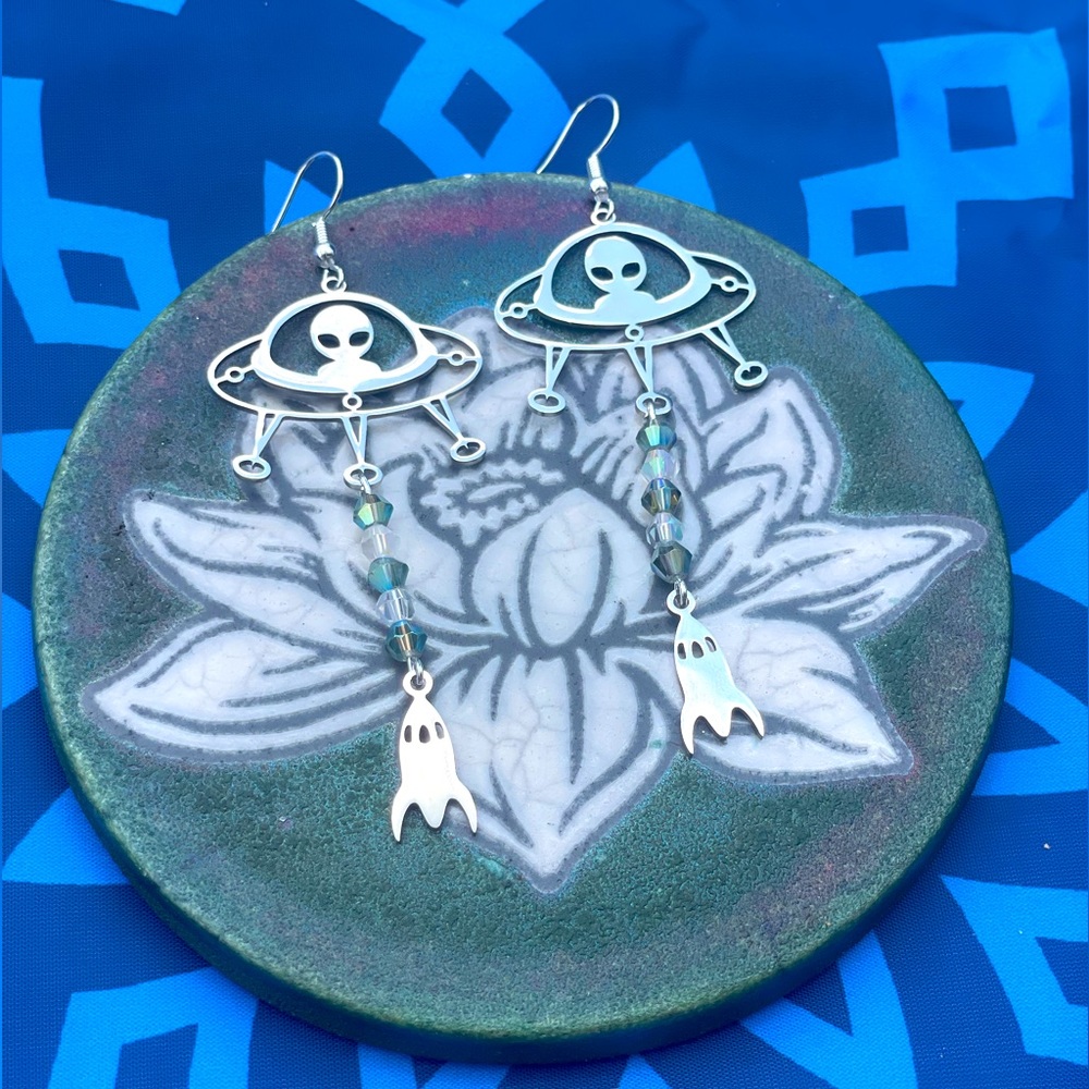 Alien earrings👽🛸